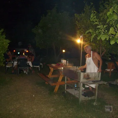 ゲストハウス Hane-i Keyif