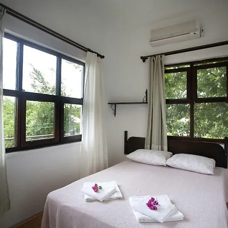 ゲストハウス Hane-i Keyif 3*